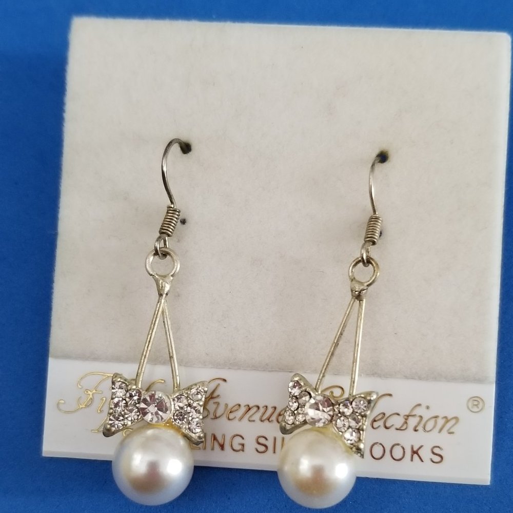 $5/$25   Women's pierced earrings